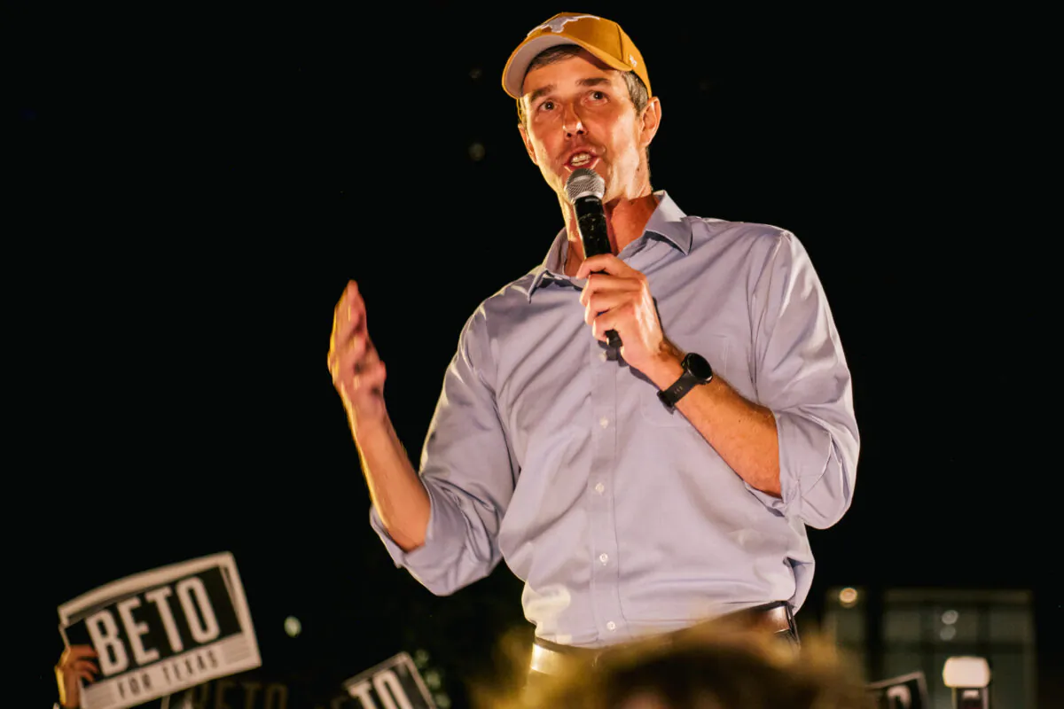 Texas Democratic gubernatorial candidate Beto O'Rourke speaks during a campaign rally at Republic Square in Austin, Texas on December 04, 2021. (Brandon Bell/Getty Images)