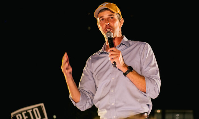 Texas Democratic gubernatorial candidate Beto O'Rourke speaks during a campaign rally at Republic Square in Austin, Texas on December 04, 2021. (Brandon Bell/Getty Images)