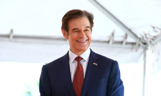 Dr. Oz Wins GOP Senate Primary for Pennsylvania, to Face Fetterman