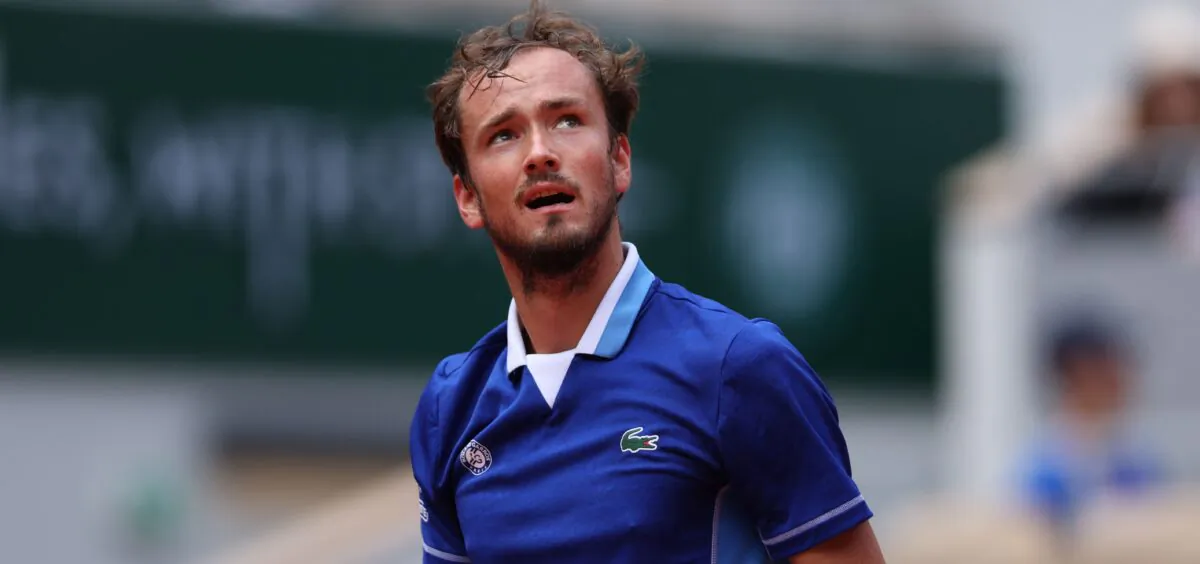 Russia's Daniil Medvedev reacts as he plays against Serbia's Laslo Djere during their men's singles match on day five of the Roland-Garros Open tennis tournament at the Court Philippe-Chatrier in Paris on May 26, 2022. (Thomas Samson/AFP via Getty Images)
