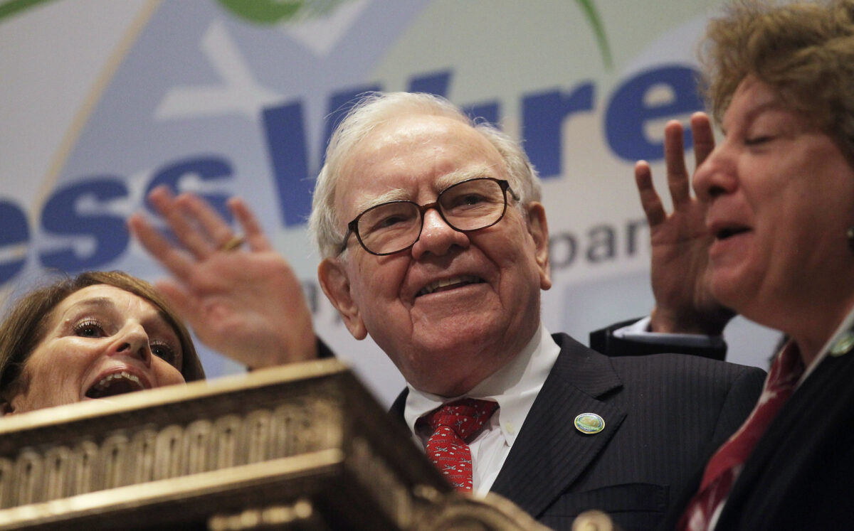 Berkshire Hathaway Chairman and CEO Warren Buffett smiles at the New York Stock Exchange before ringing the opening bell in New York City on Sept. 30, 2011. (Mario Tama/Getty Images)