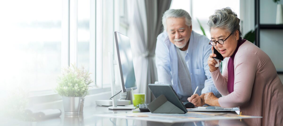 The quick developed technologies can help you make your retirement plan. (WHYFRAME/ShutterStock)