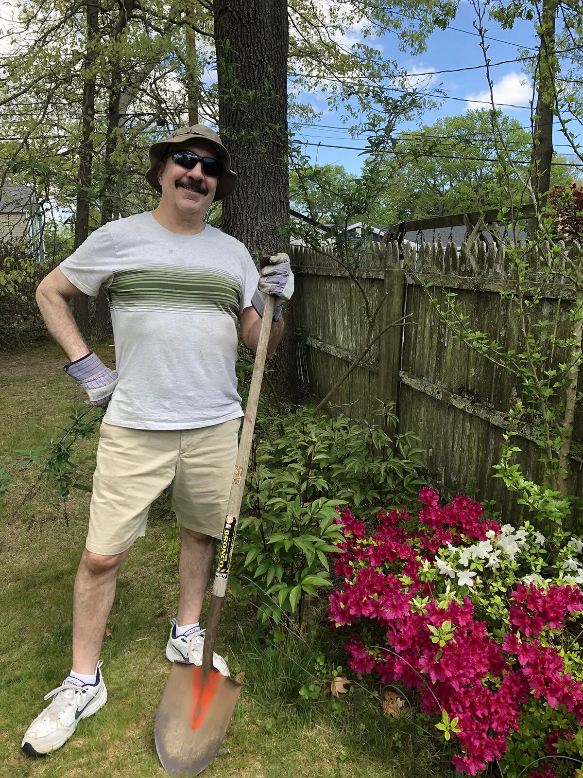 Jerry Zezima works in his garden. (Sue Zezima/TNS)