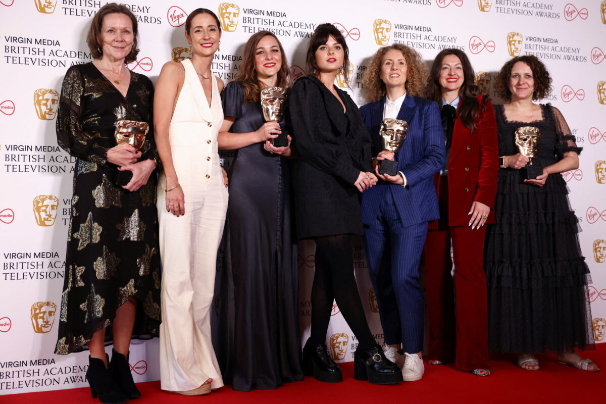 Nerys Evans, Molly Manners, Gabrielle Creevy, Kayleigh Llewellyn, Jo Hartley, and members of the team of "In My Skin" 