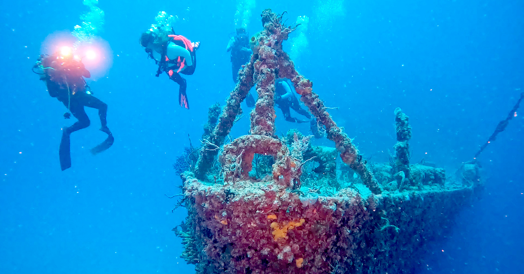 Divers revisit Navy ship sunk to make artificial reef in Florida Keys 20 years ago