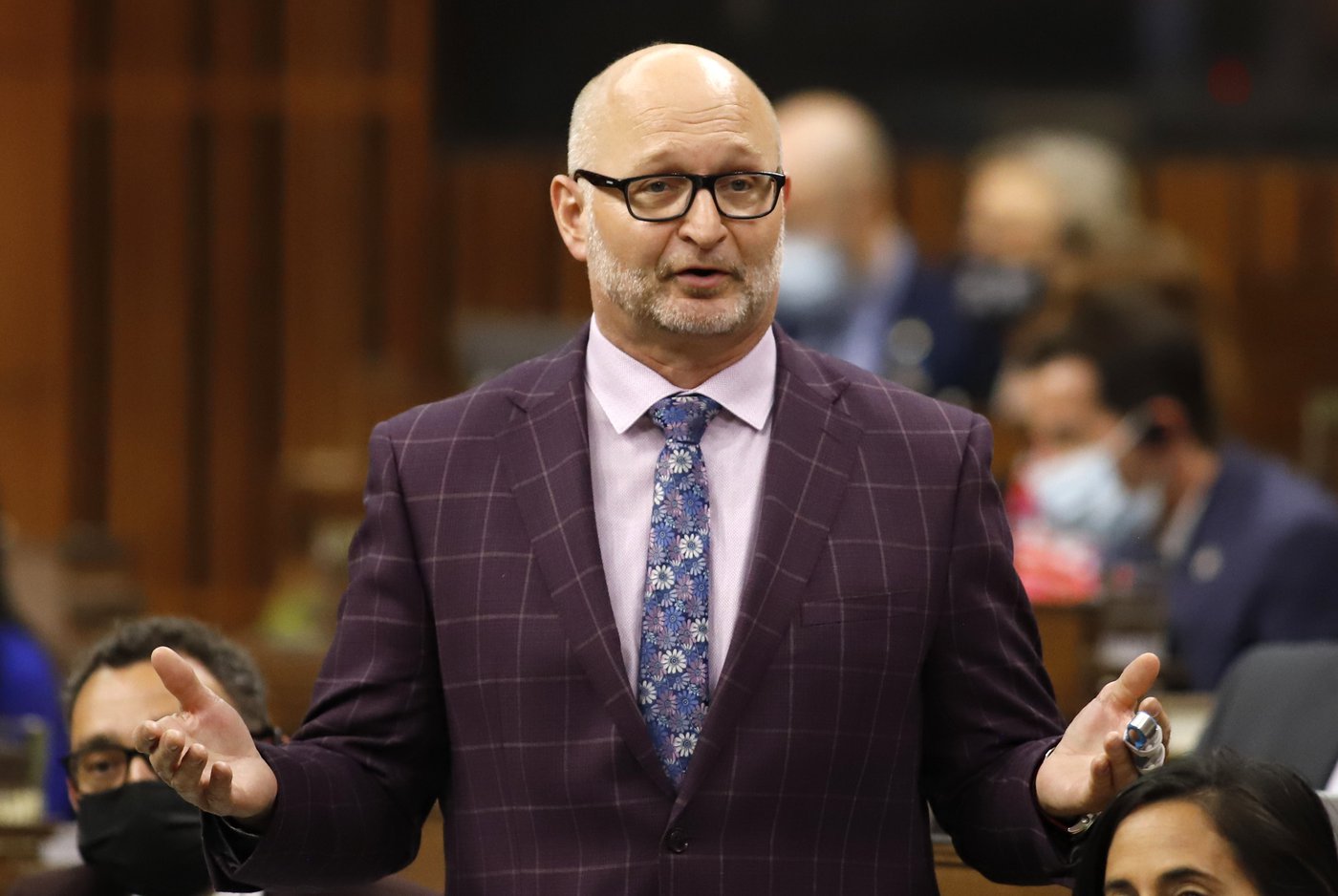 Quebec's Use of Notwithstanding Clause in Language Law Opens Constitutional Debate - Vimarsana News