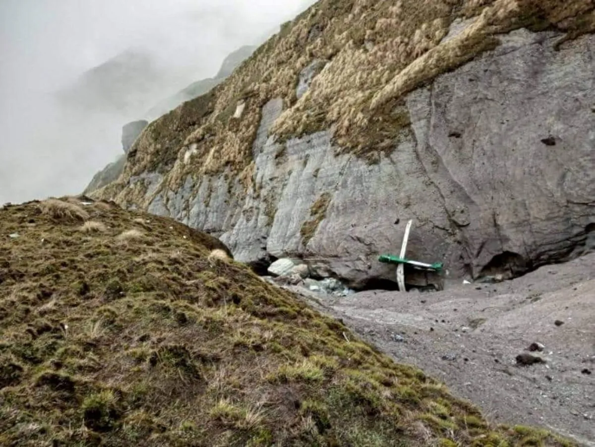 A general view of a Tara Air plane crash site during the rescue operation at Thasang, Nepal, on May 30, 2022. (Fishtail Air Pvt Ltd Captain Nikalas Fjellgren/Handout via Reuters)