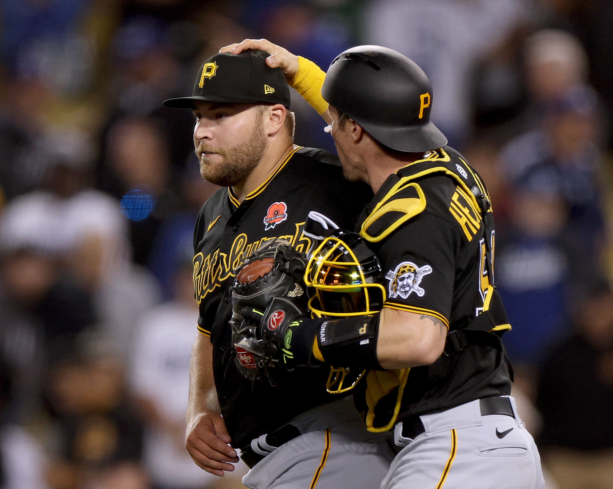 Pirates Rally Late After Losing Lead to Beat Dodgers 6–5 - Vimarsana News