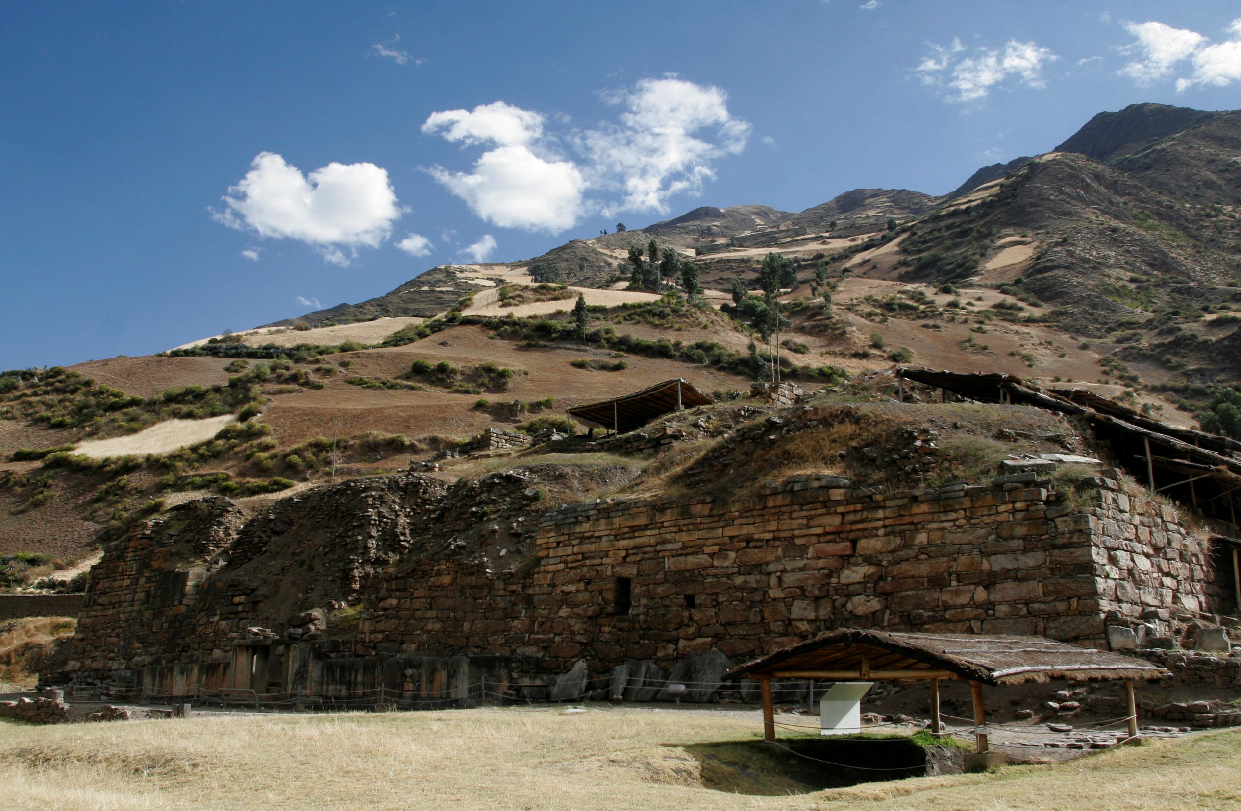 Archaeologists Discover Passageways in 3,000-Year-Old Peruvian Temple - Vimarsana News