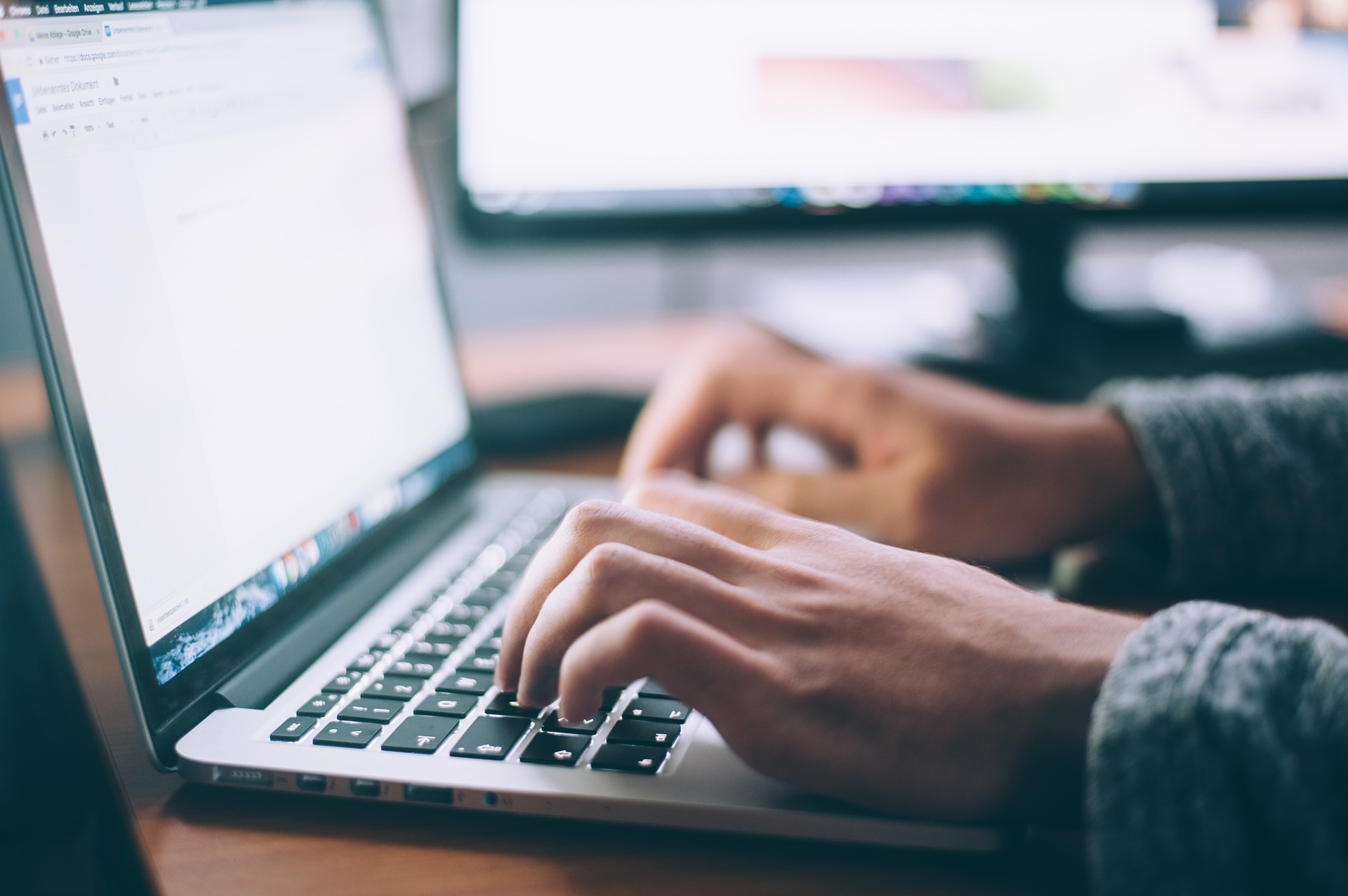 British Government Puts Online Safety Bill on Hold - Vimarsana News