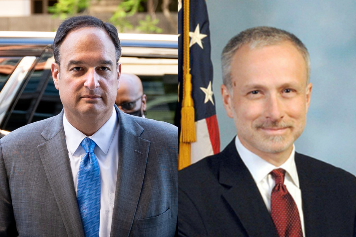 Clinton Lawyer, FBI Official Texted for Years After Meeting - Vimarsana News