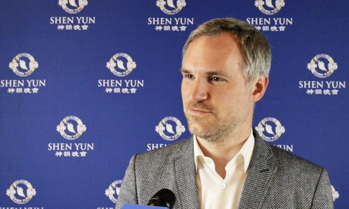 Prague’s Mayor Expresses Support for Shen Yun