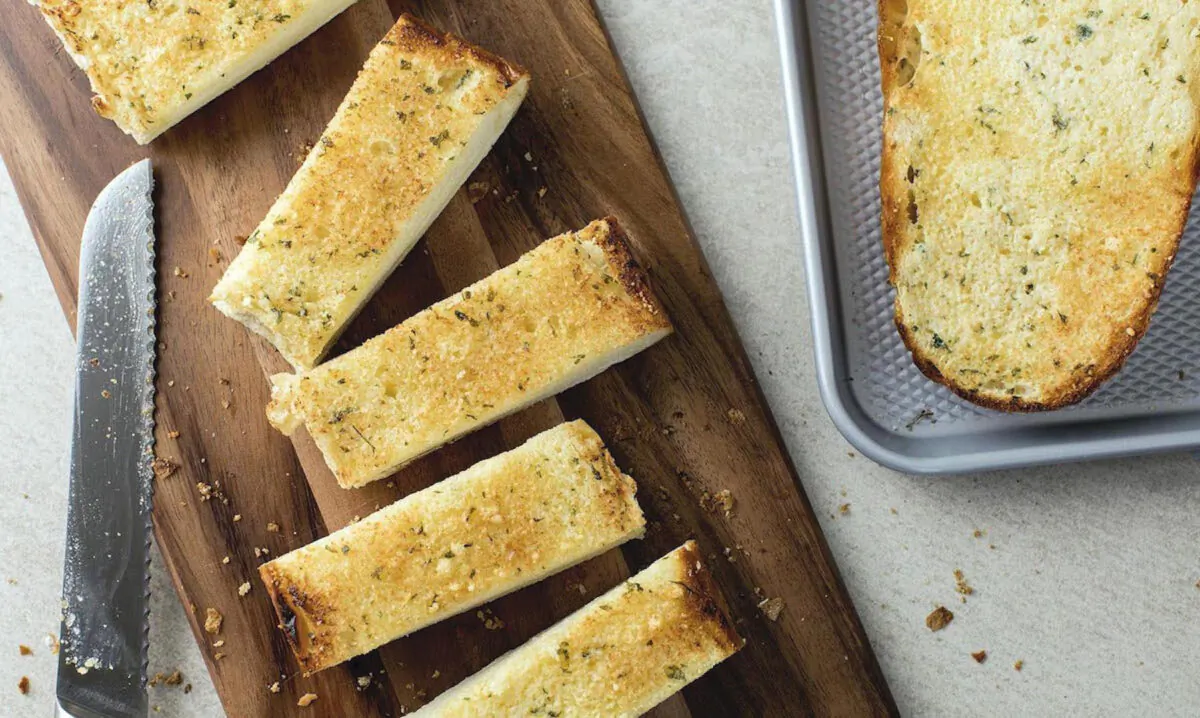 Onion Garlic Bread (Courtesy of McCormick)