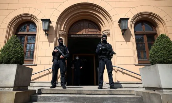 German Court Convicts ISIS Returnee Who Took Daughter to Syria