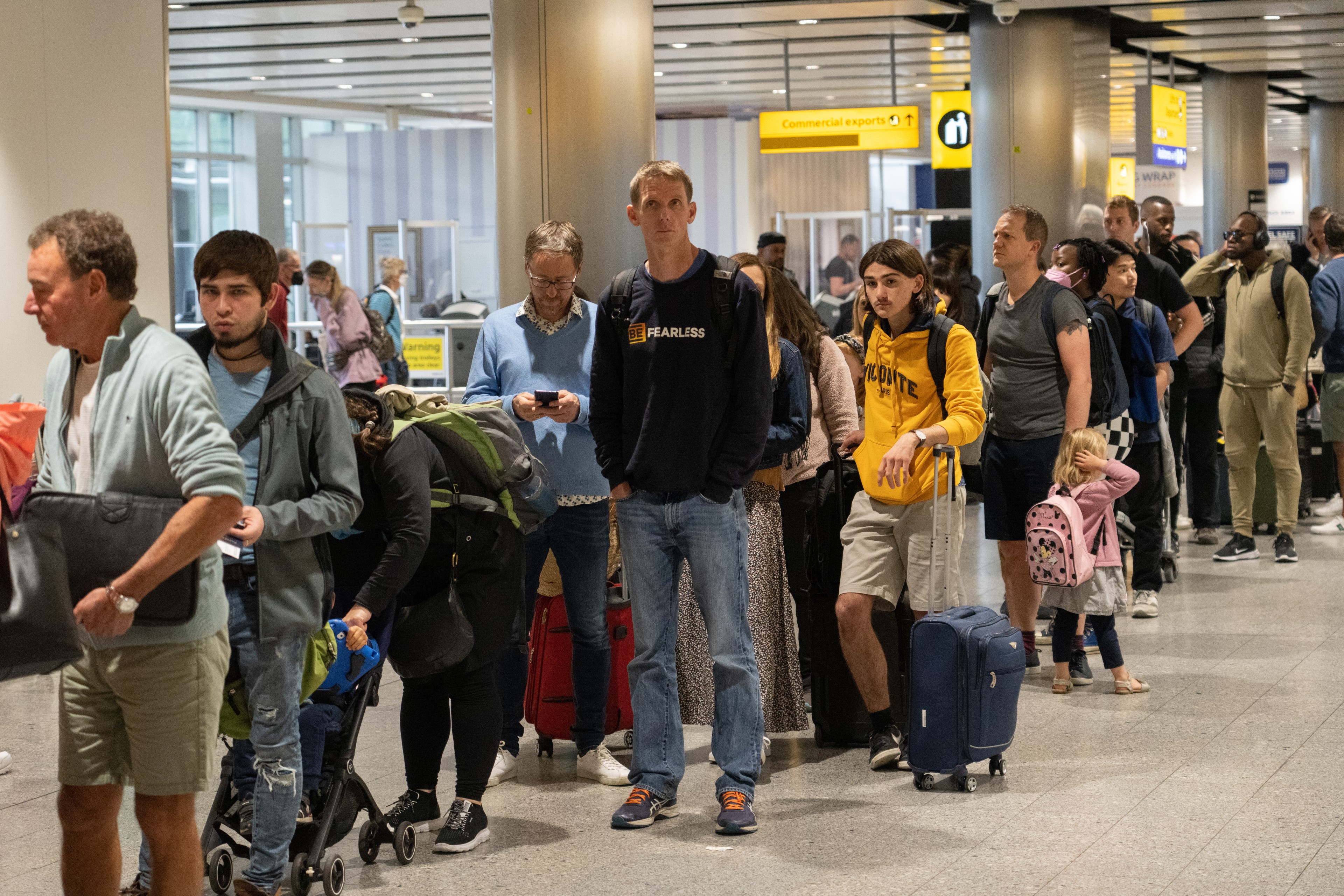 Heathrow Airport Extends Cap on Daily Passenger Numbers to End of October - Vimarsana News