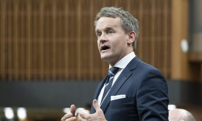 Labour Minister Seamus O’Regan rises during Question Period, in Ottawa, April 28, 2022. (The Canadian Press/Adrian Wyld)