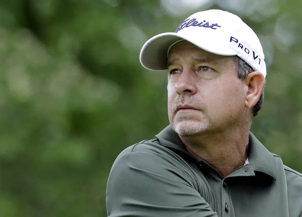 Bart Bryant watches his tee shot on the ninth hole during the second round of the Encompass Championship golf tournament in Glenview, Ill., on June 21, 2014. (Nam Y. Huh/AP Photo)