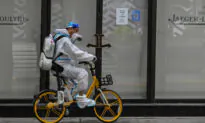 Foreign Investors Flee as Chinese Markets Totter