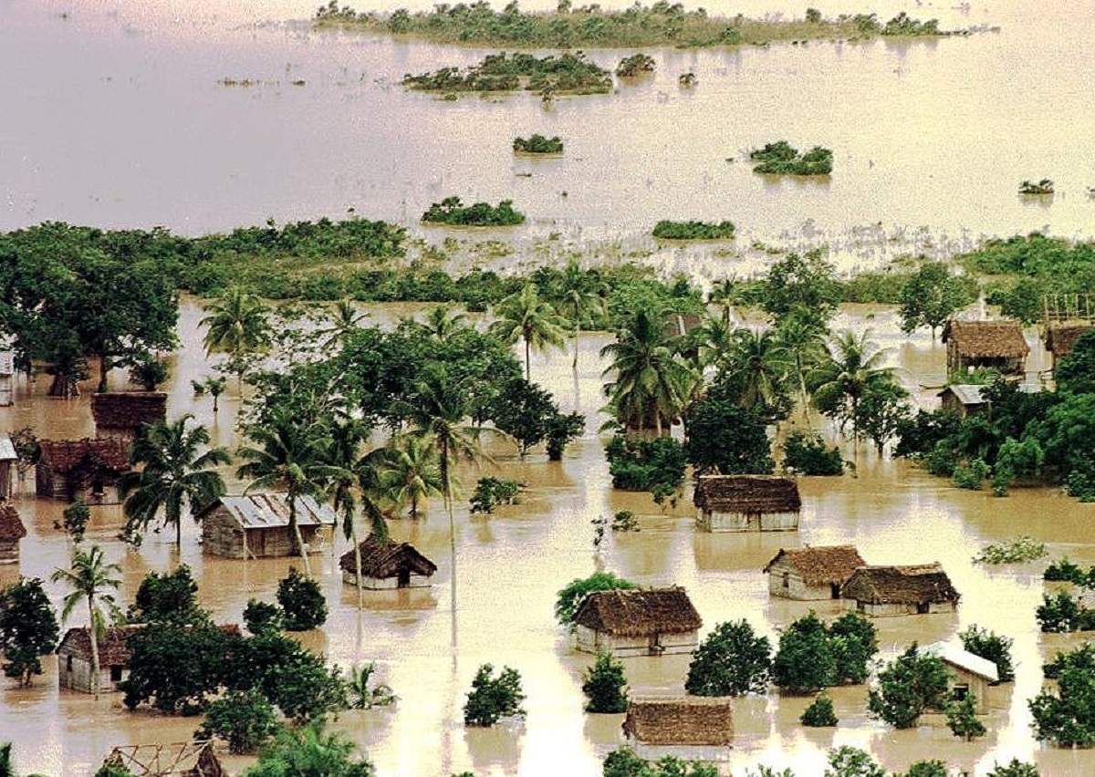 10 Worst Hurricanes in History - Vimarsana News
