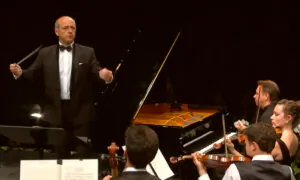 Joseph Haydn: Piano Concerto No. 11 in D Major, Hob. XVIII 11 | Mikhail Pletnev