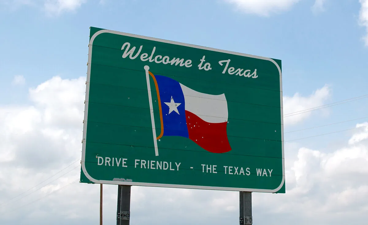 A 'Welcome to Texas' sign stands on the side of the road near Dalhart, Texas, on May 9, 2017. (Drew Angerer/Getty Images)