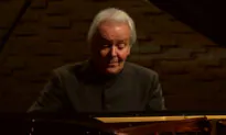 Christian Blackshaw Performs Mozart and Schubert
