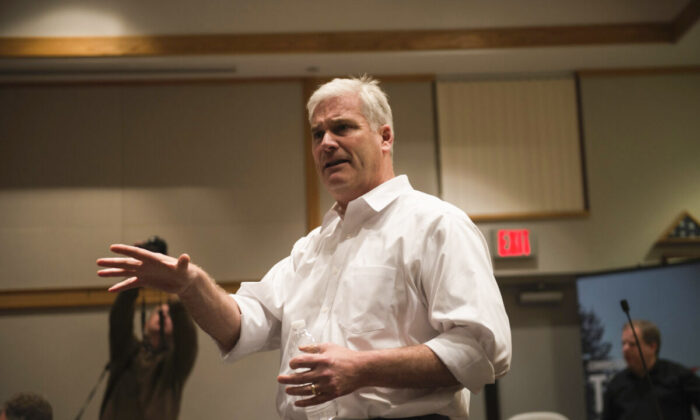Rep. Tom Emmer (R-Minn.) responds to a question at a town hall meeting in Sartell, Minn., on Feb. 22, 2017. (Stephen Maturen/Getty Images)
