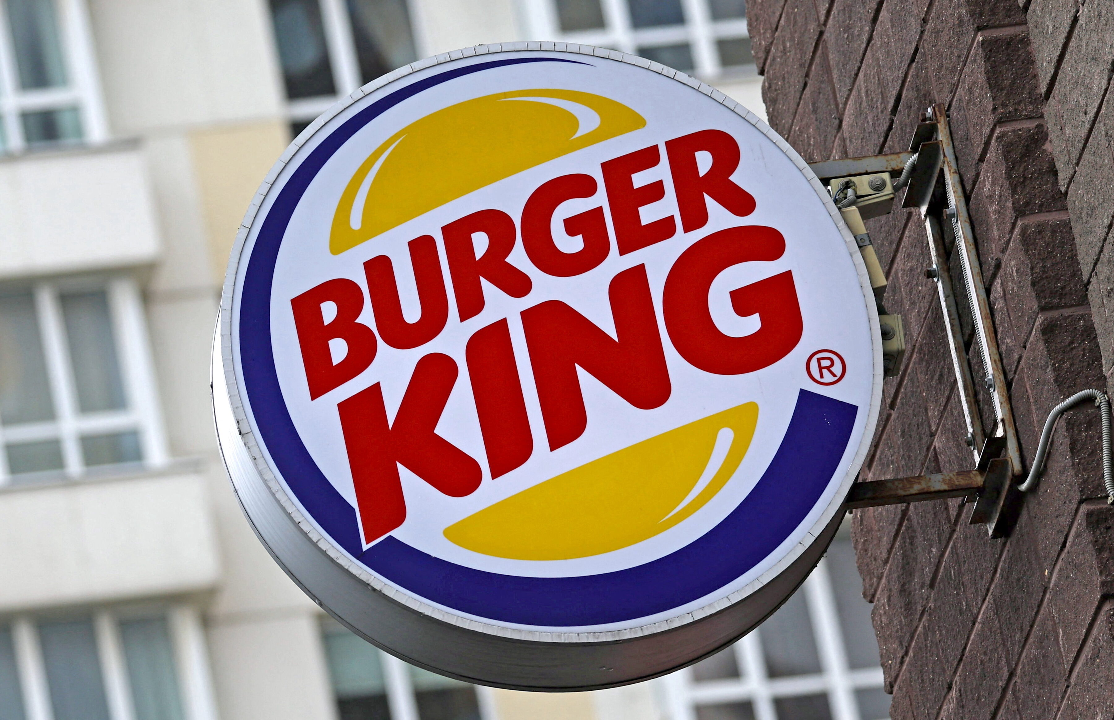 Burger King Caught in Complex Legal Web, Preventing Russia Exit - Vimarsana News