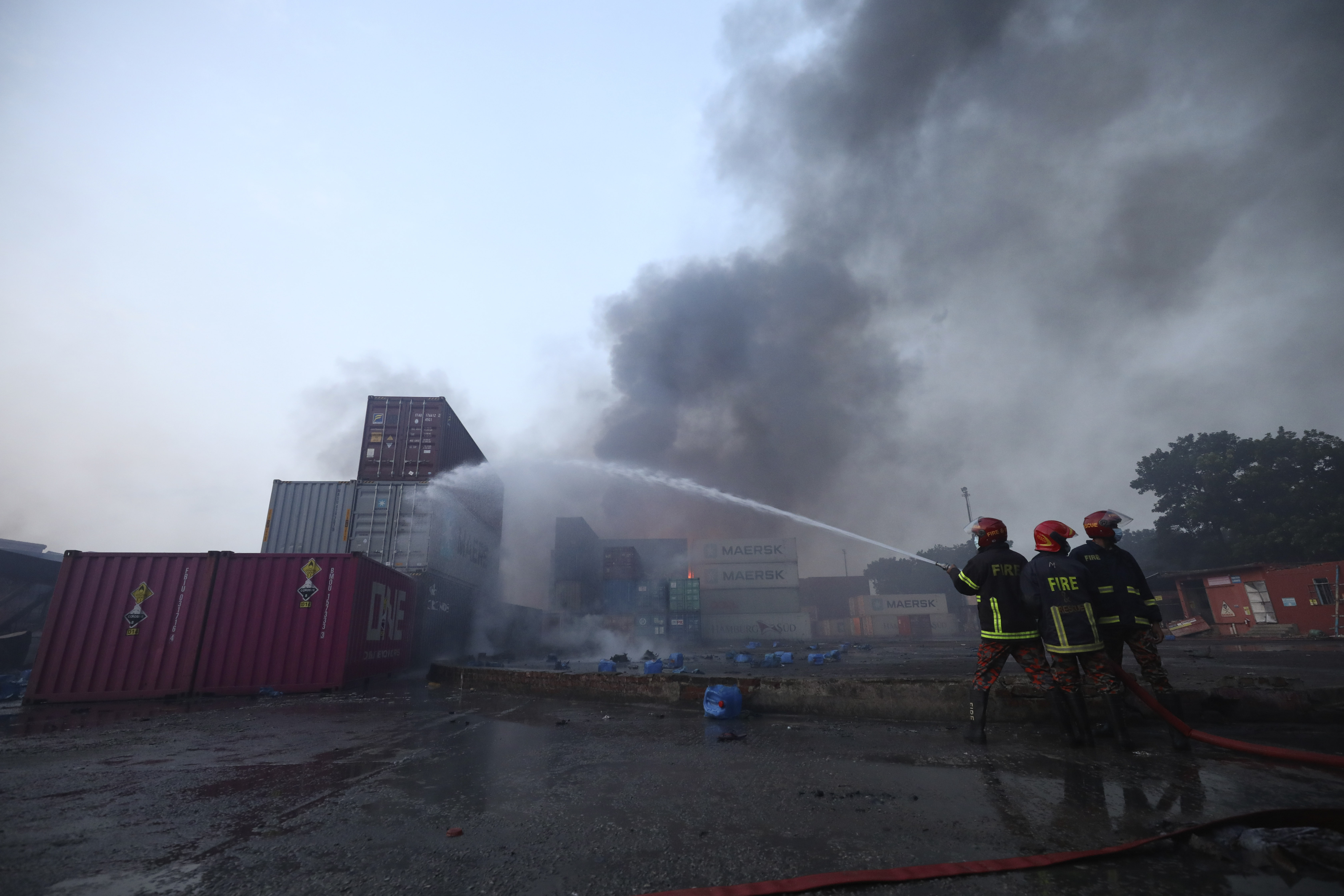 At Least 49 Dead in 2nd Day of Bangladesh Cargo Depot Fire - Vimarsana News