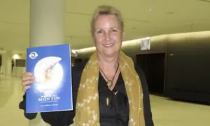 ‘Remember That We Are Divine,’ Says Journalist at Shen Yun