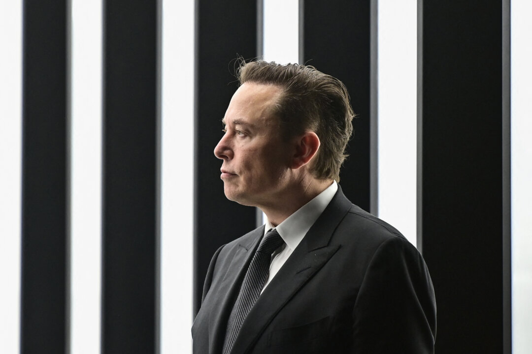 Elon Musk Walks Away From $44 Billion Twitter Deal; Twitter to Sue