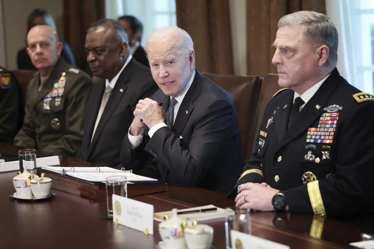 President Joe Biden meets with Secretary of Defense Lloyd Austin (2nd L), Commandant of the Marine Corps Gen. David Berger (L), Chairman of the Joint Chiefs of Staff Gen. Mark Milley (R), members of the Joint Chiefs of Staff, and combatant commanders in the Cabinet Room of the White House, on April 20, 2022. (Win McNamee/Getty Images)