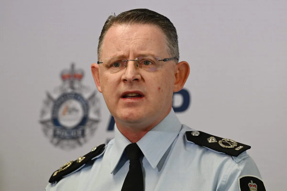 Australian Federal Police (AFP) Assistant Commissioner Nigel Ryan addresses the media during a press conference in Sydney, Tuesday, June 7, 2022. (AAP Image/Dean Lewins) 