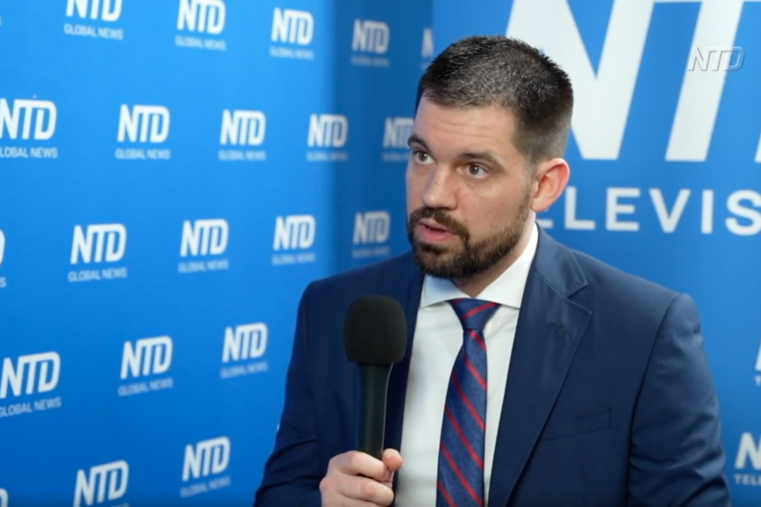 State Farm Remains a ‘Creepy Neighbor’ After Transgender Book Backlash, Consumer Group Head Says