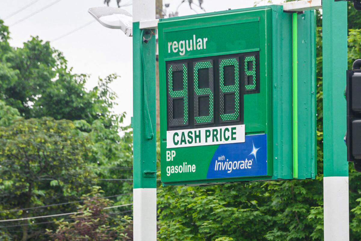 Gasoline Prices Push Higher to New Record, Expert Predicts 'Rise to Continue' - Vimarsana News
