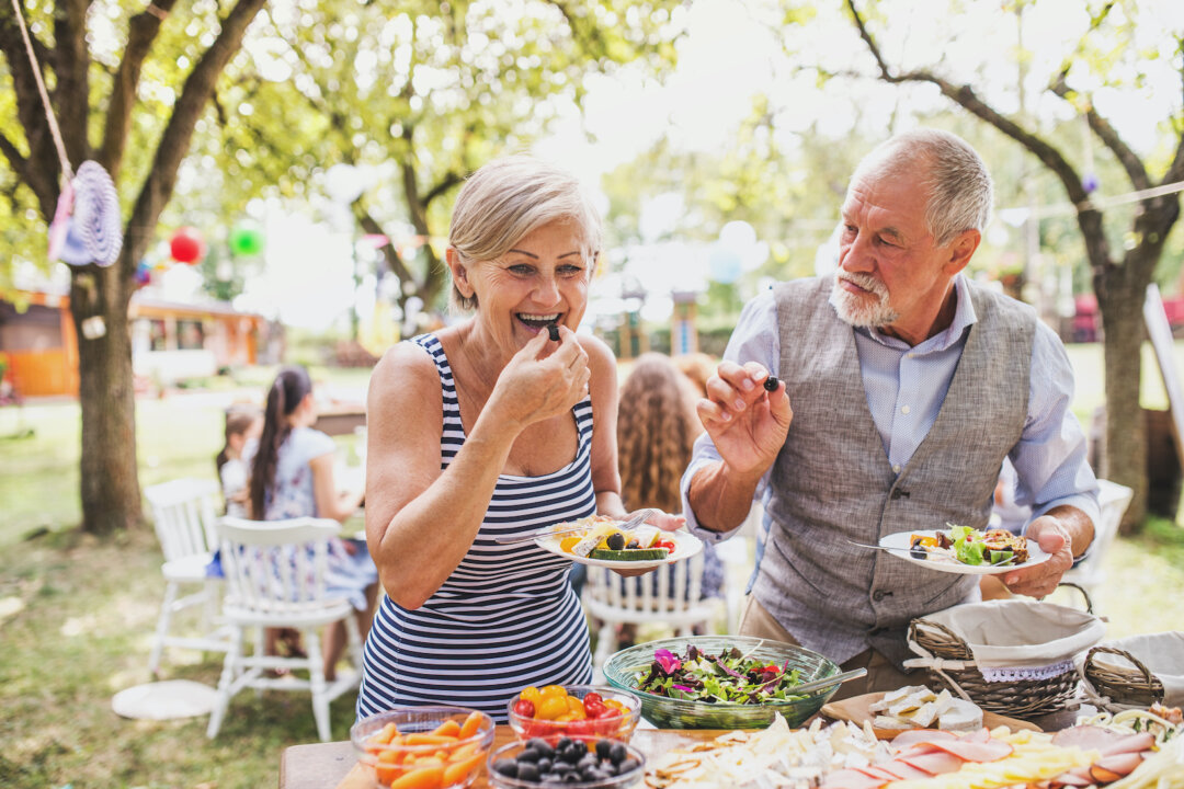 Those who are quick to anger or are often overheated in the summer can drink mint tea and eat pears, plums, celery, any kind of melon, all green-colored foods, and bitter-tasting foods.(Halfpoint/Shutterstock)