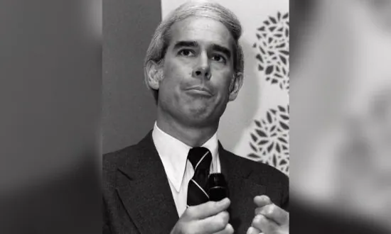 Former Longtime Illinois US Rep. John E. Porter Dies at 87