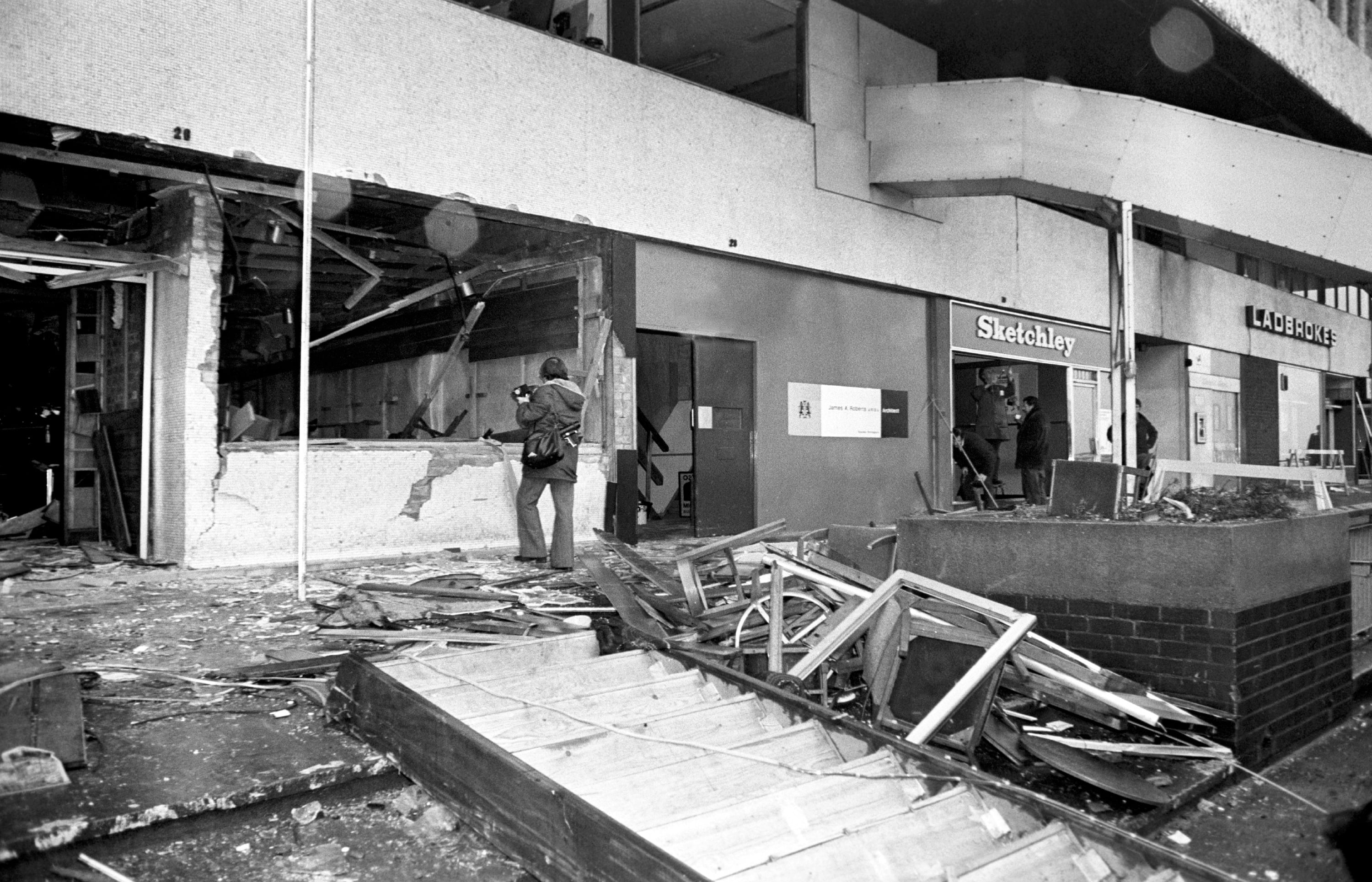 Family of 1974 IRA Pub Attack in Birmingham to Sue Police and Alleged Bomber - Vimarsana News