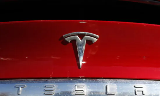 US Has Over 750 Complaints of Teslas Braking for No Reason