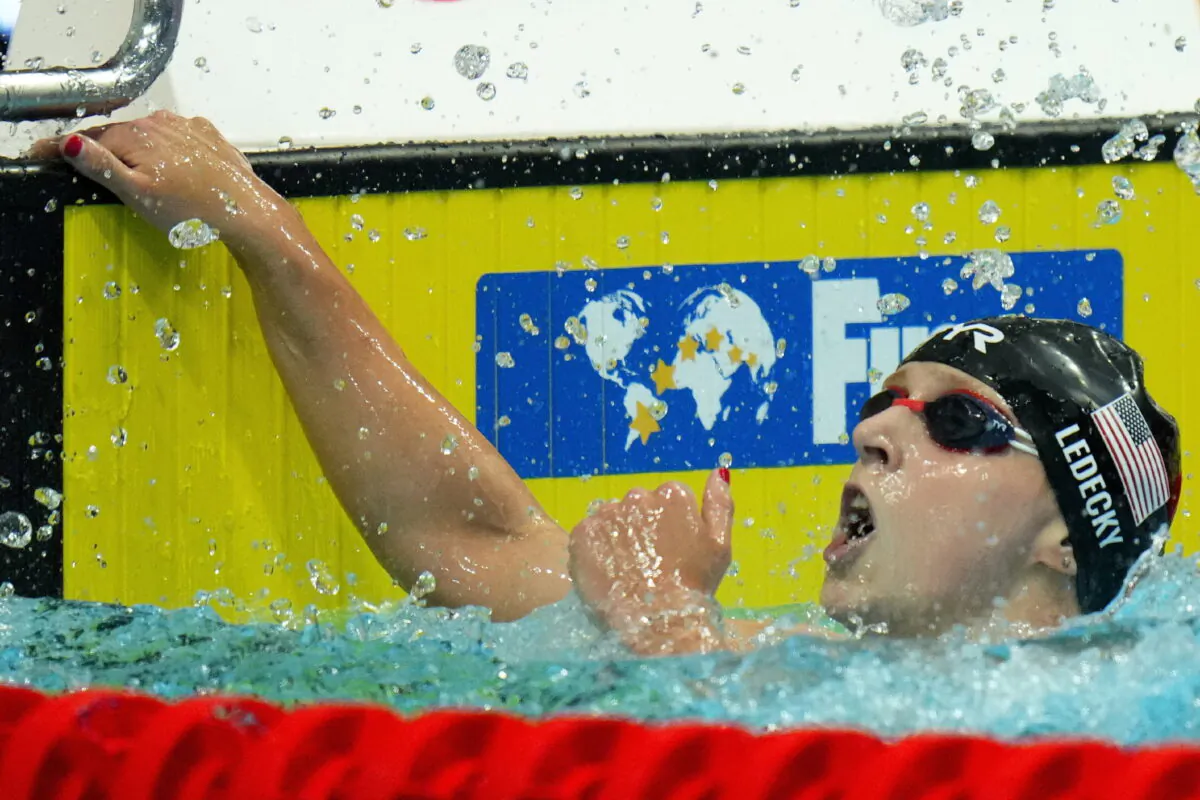 Katie Ledecky of the United States celebrates after winning the Women 1500m Freestyle final at the 19th FINA World Championships in Budapest, Hungary, on June 20, 2022. (Petr David Josek/AP Photo)