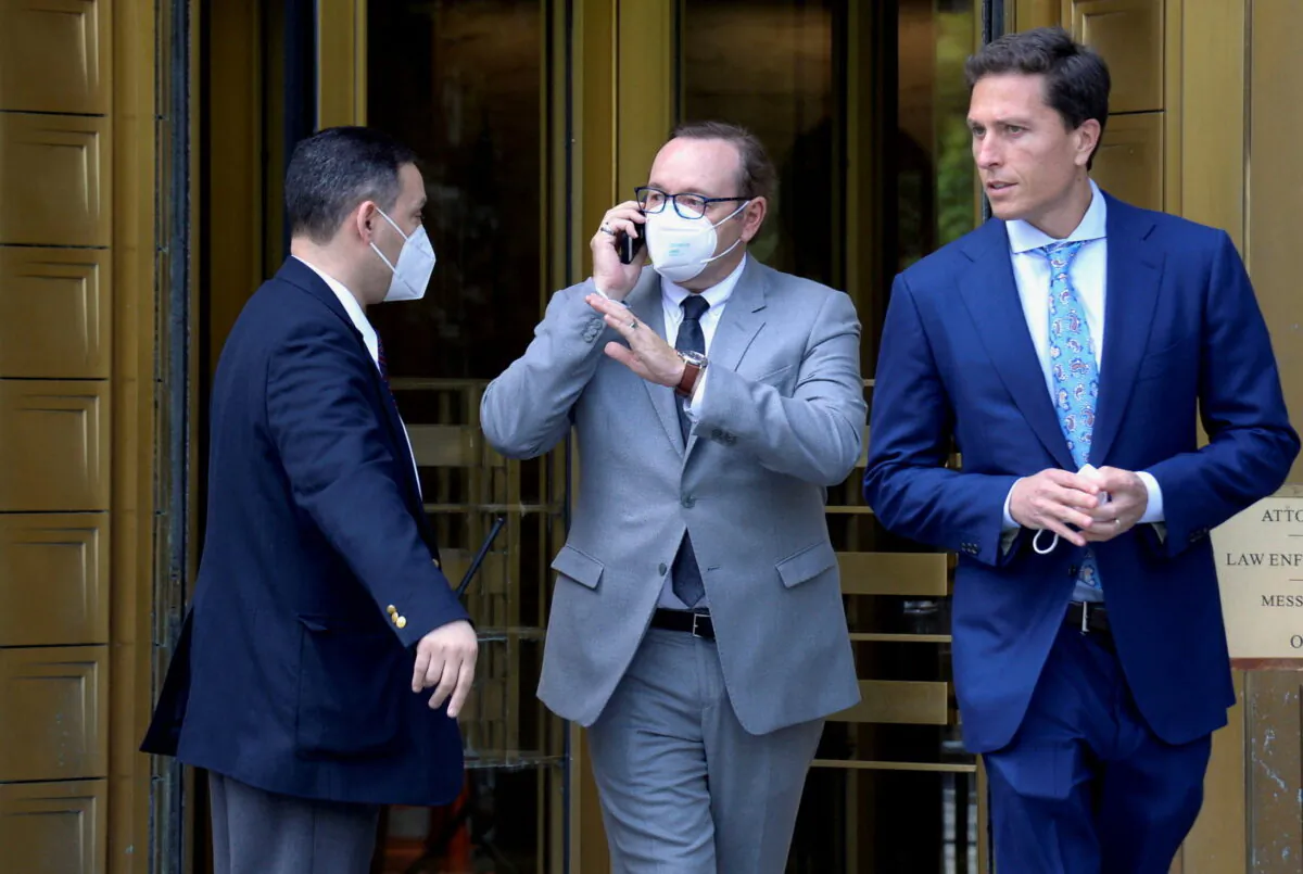 Actor Kevin Spacey leaves Federal District court after a hearing on a sex assault lawsuit against him in the Manhattan borough of New York, on May 26, 2022. (Jefferson Siegel/Reuters)