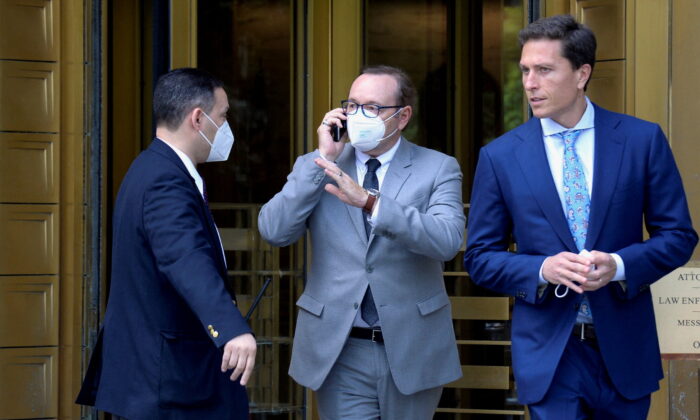 Actor Kevin Spacey leaves Federal District court after a hearing on a sex assault lawsuit against him in the Manhattan borough of New York, on May 26, 2022. (Jefferson Siegel/Reuters)