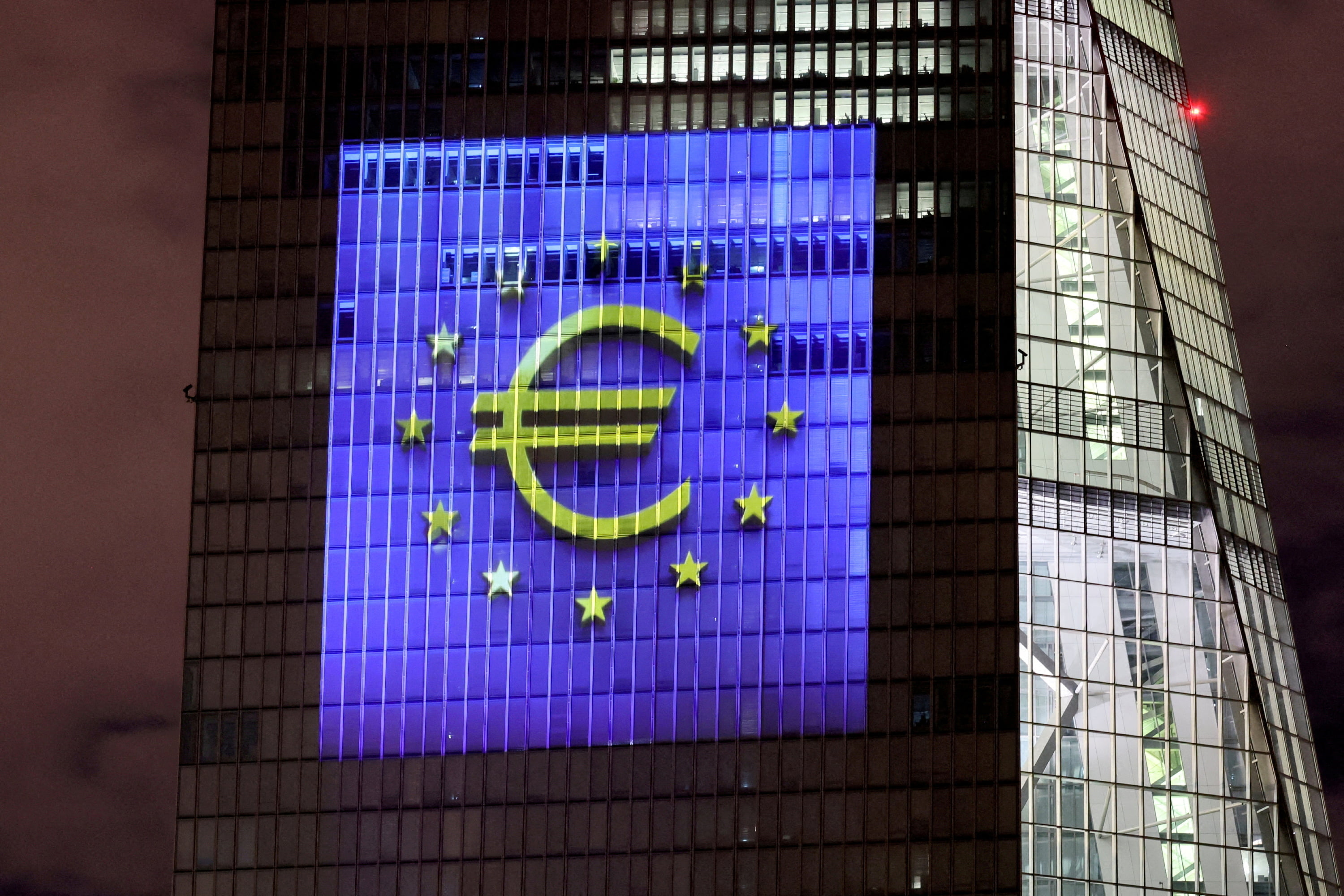 Eurozone to Avoid Recession, Growth to Accelerate in Third Quarter: ECB Survey - Vimarsana News