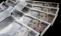Nearly Half of Japan Firms See Weak Yen as Bad for Business: Survey