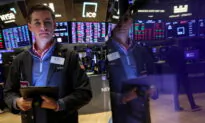 S&P 500 Dips With Fed Policy Announcement on Tap