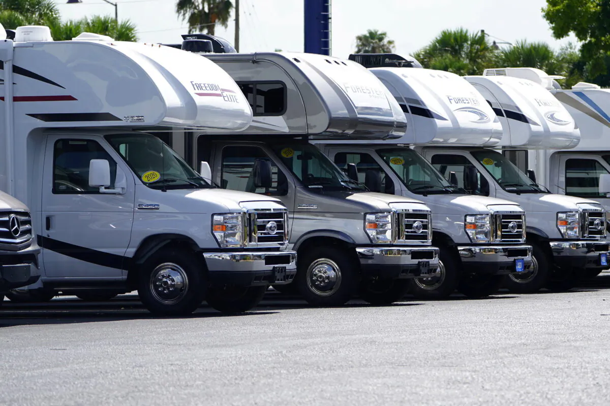 Recreational Vehicles (RV) for sale at a dealership in Dover, Fla., on June 20, 2019. (Carlo Allegri/Reuters)