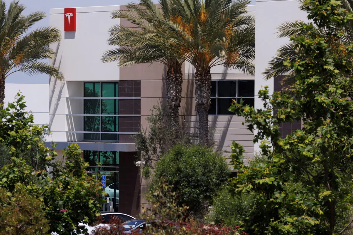 A Tesla service and sales center in Vista, Calif., on June 3, 2022. (Mike Blake/Reuters)