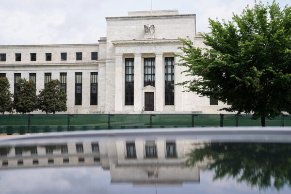 Federal Reserve Expected to Raise Rates Again; Food Banks Struggle to Meet Demand | NTD News Today