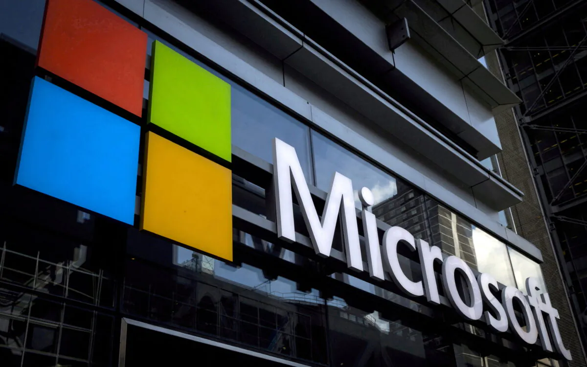 A Microsoft logo is seen on an office building in New York City, on July 28, 2015. (Mike Segar/Reuters)