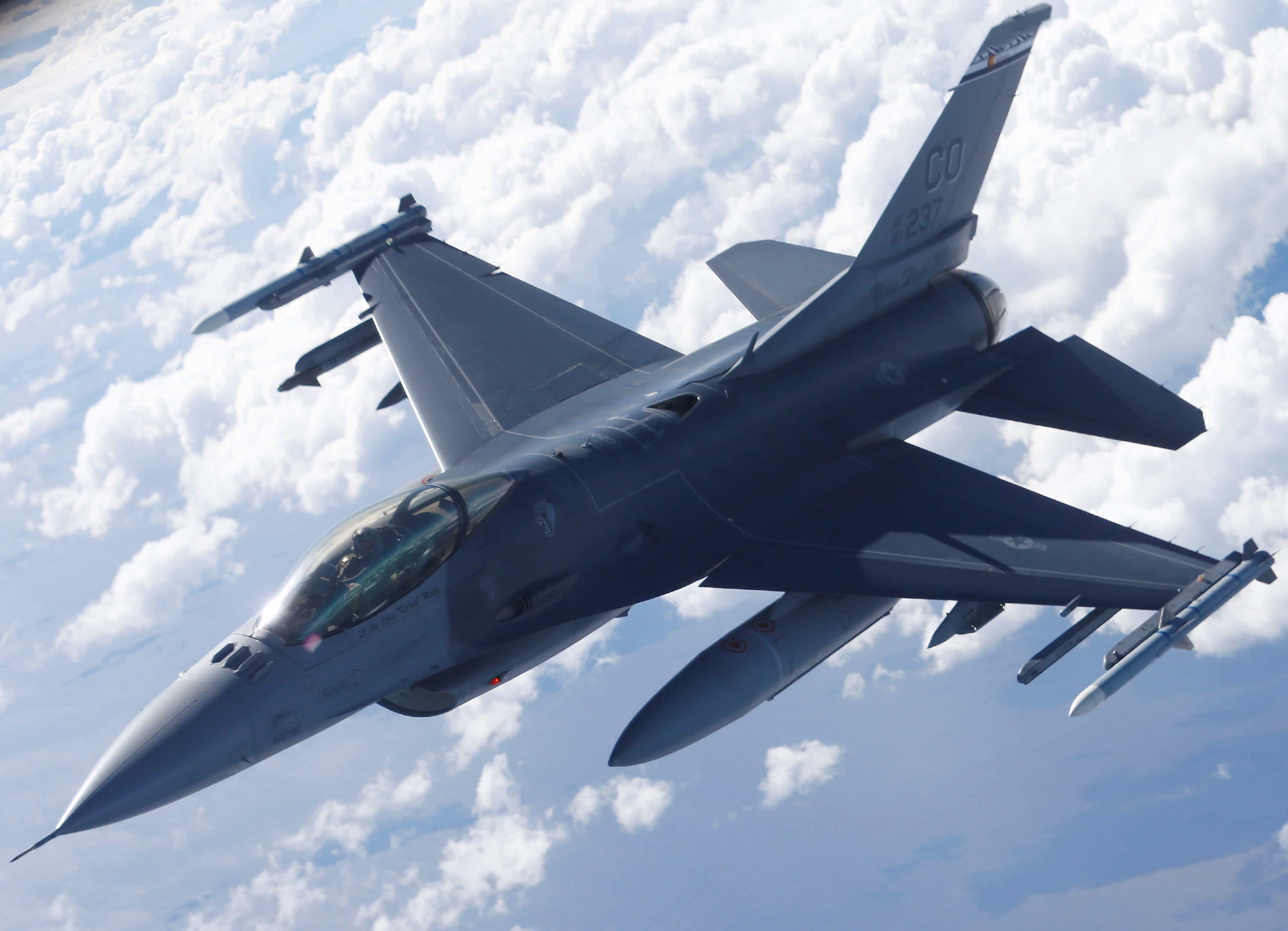 F-16 Fighters for Ukraine Unlikely to Turn Tide of Battle, Say Experts - Vimarsana News